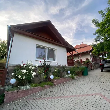 Malom Udvar Panzio Es Etterem Pensjonat