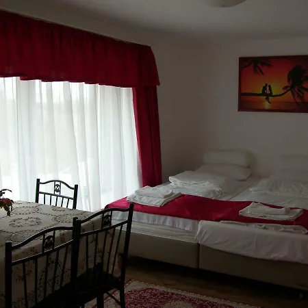 Malom Udvar étterem és 3* Bér