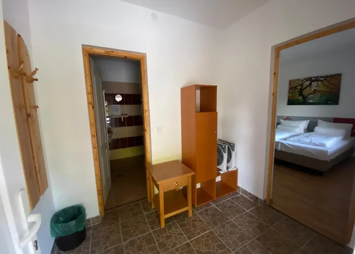 Malom Udvar Panzio Es Etterem בית הארחה 3*