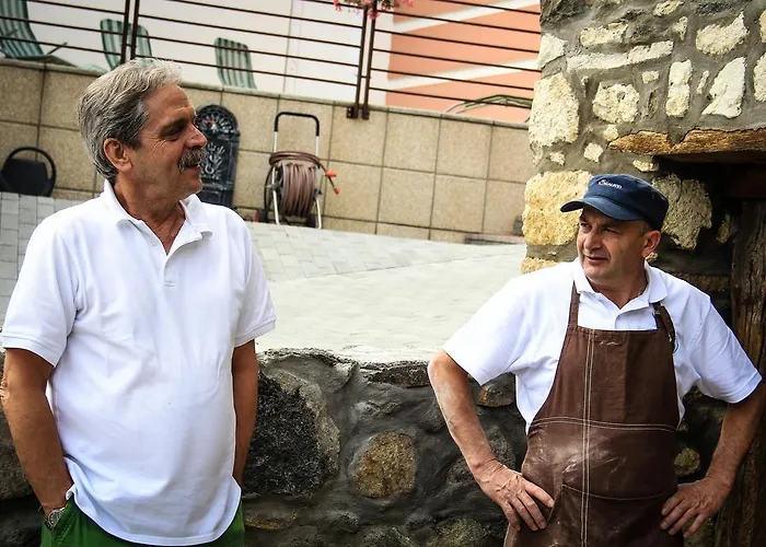 Malom Udvar Panzio Es Etterem Konukevi