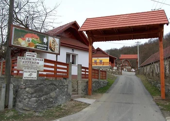 Malom Udvar Panzio Es Etterem 3* Bér